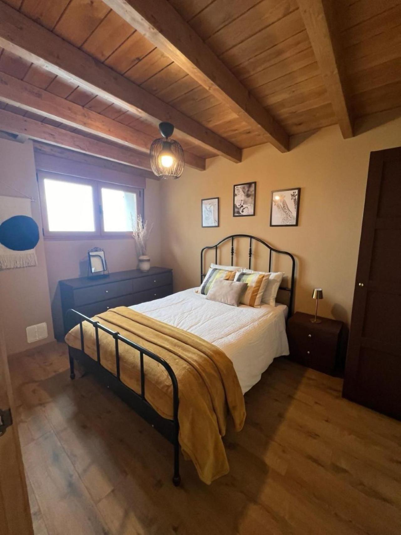 Casa Moises En Bimenes Villa Kültér fotó